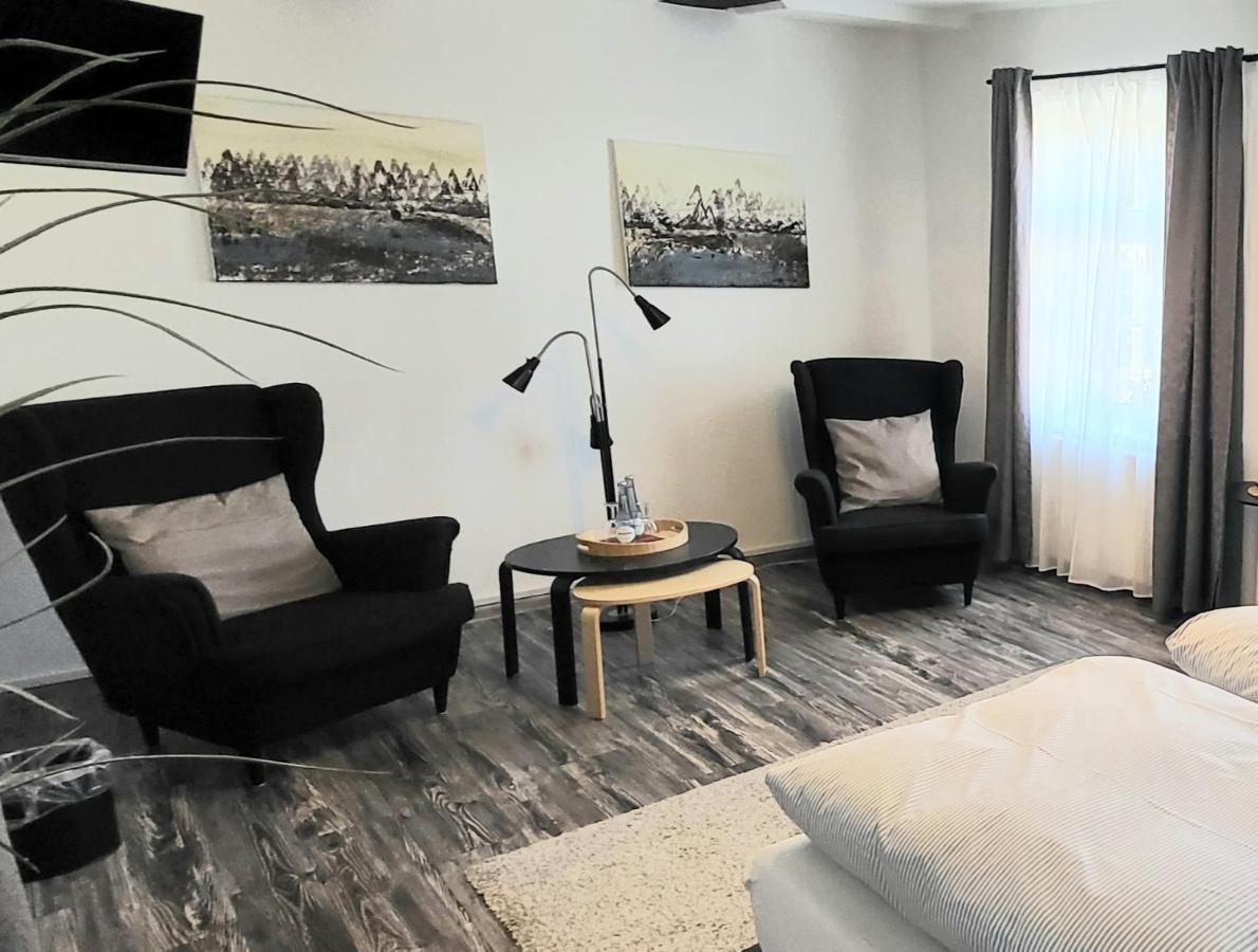 Hotel Alte Post Даненберг Екстериор снимка