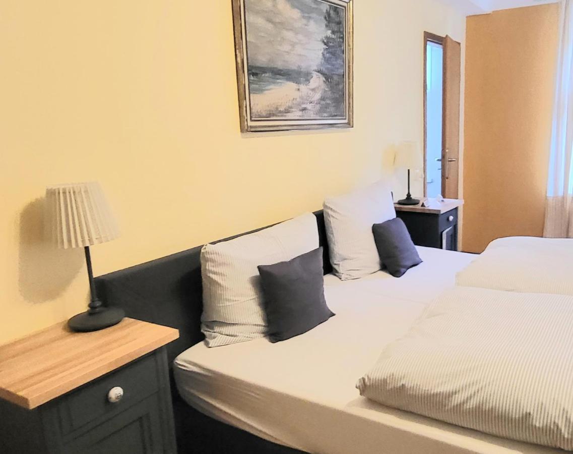 Hotel Alte Post Даненберг Екстериор снимка